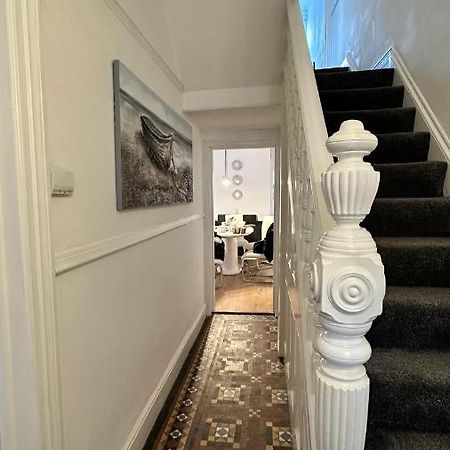 Victorian/Modern House Villa Newport  Bagian luar foto