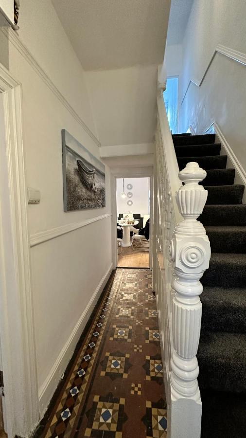 Victorian/Modern House Villa Newport  Bagian luar foto